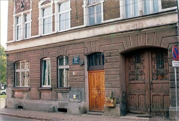 35.1 Sukiennicza 19b.jpg