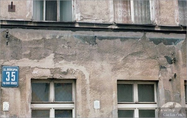 77.2 Biskupia 35.jpg