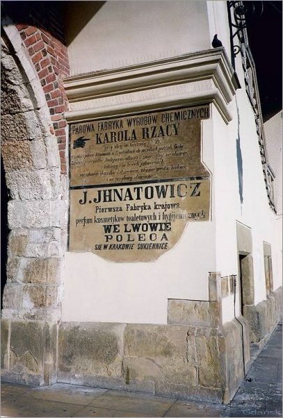 kra sukienn.jpg